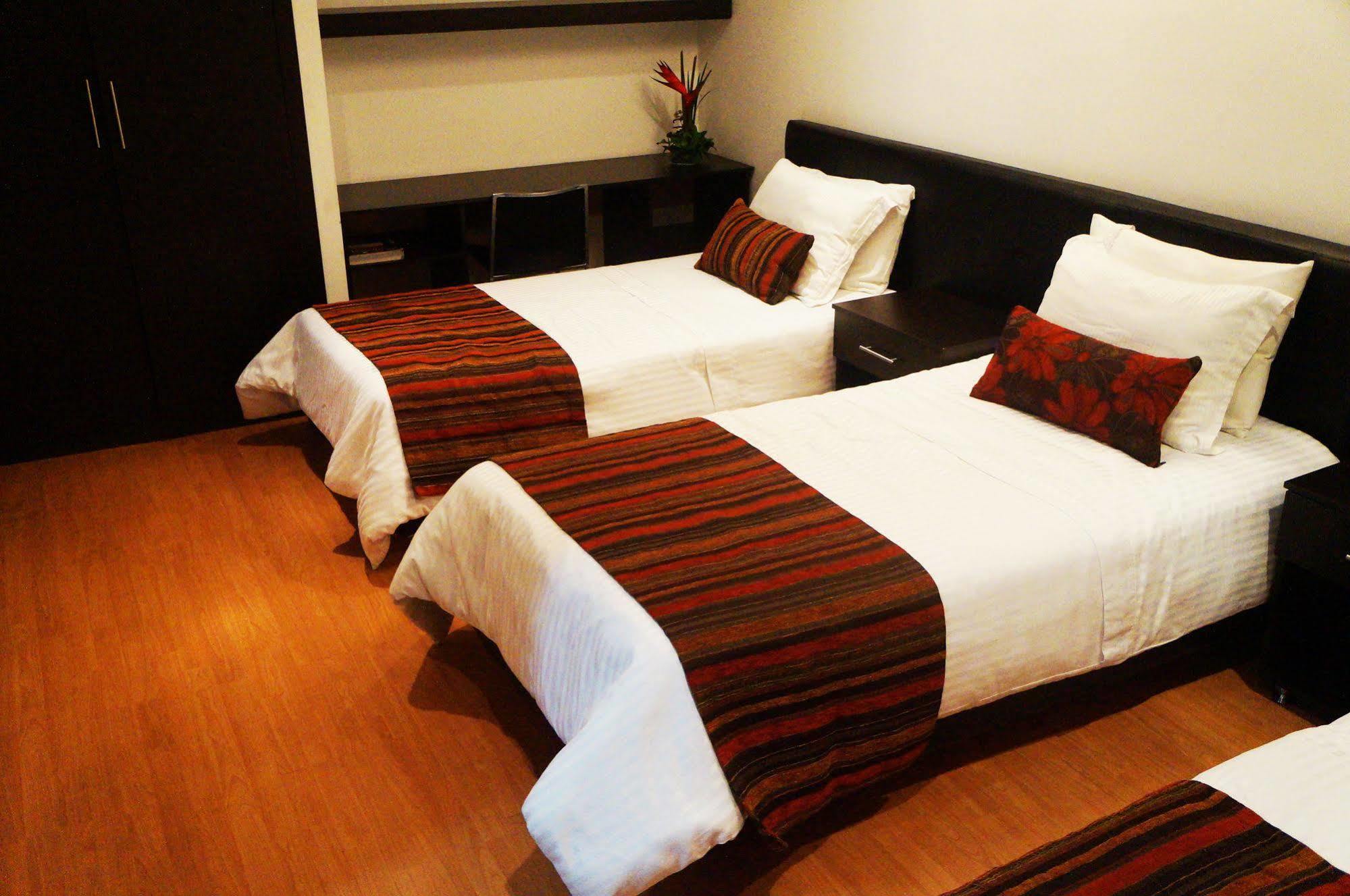 Hotel Airport Travel Bogotá Zewnętrze zdjęcie